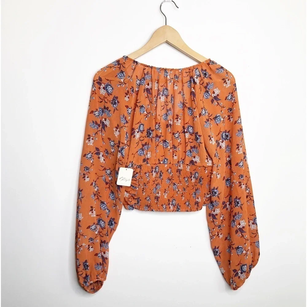 FREE People Blusa final rose floral, V-neck flowers